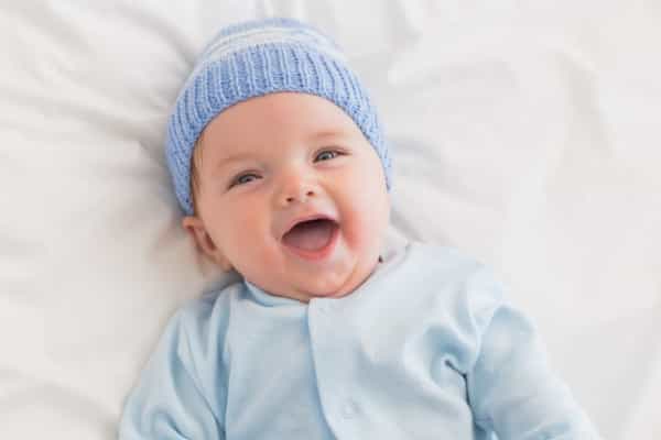 Fakta Menakjubkan di Balik Senyum dan Tawa Bayi