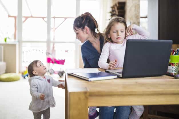 Moms, Lakukan Ini Jika Ingin Bekerja Setelah Punya Anak