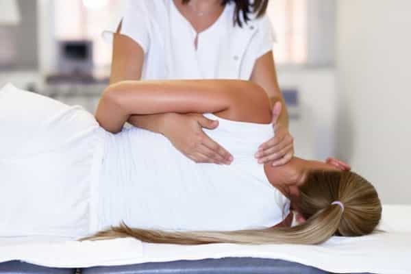 5 Hal yang Harus Diperhatikan Sebelum Pijat Prenatal