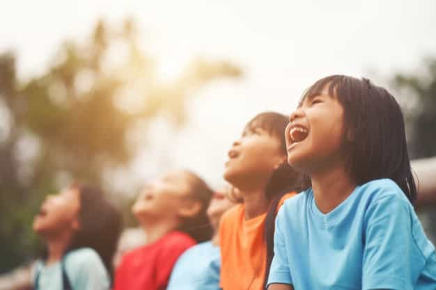 Cara Mengajarkan Anak Membina Hubungan