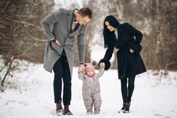 6 Tips Ampuh Pergi Berlibur Bersama Bayi