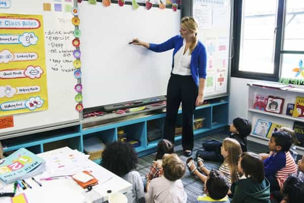 Tips Memilih Tempat Belajar Bahasa Asing untuk Anak