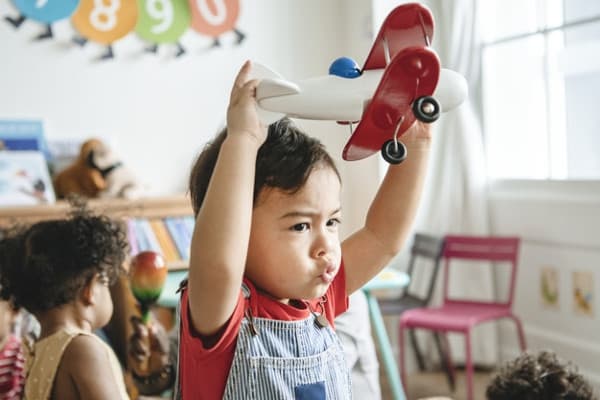 Moms, Siapkan Perlengkapan Ini untuk anak Sekolah