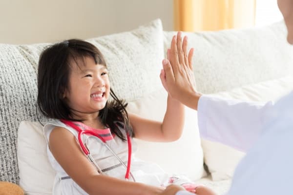 Moms Perlu Tahu, Ini Gejala-Gejala Kanker pada Anak