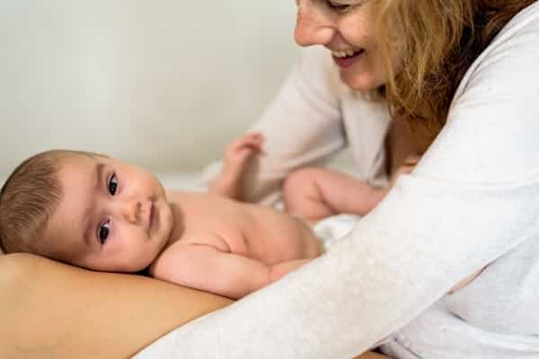 7 Langkah Mudah Merawat Tali Pusat Bayi