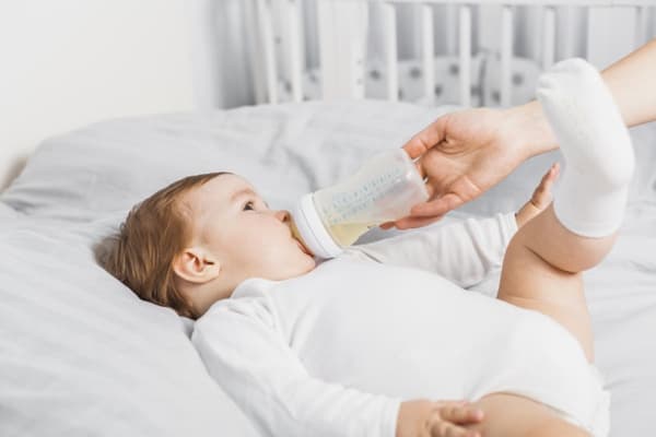 Waspada Dehidrasi pada Bayi Anda, Moms!