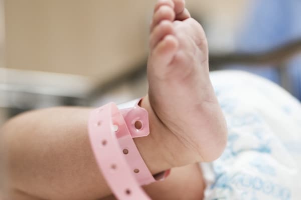 6 Kelainan pada Bayi Baru Lahir dan Cara Mengatasinya
