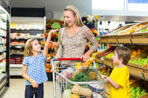 Repot Membawa Anak ke Supermarket? Lakukan 10 Hal Ini