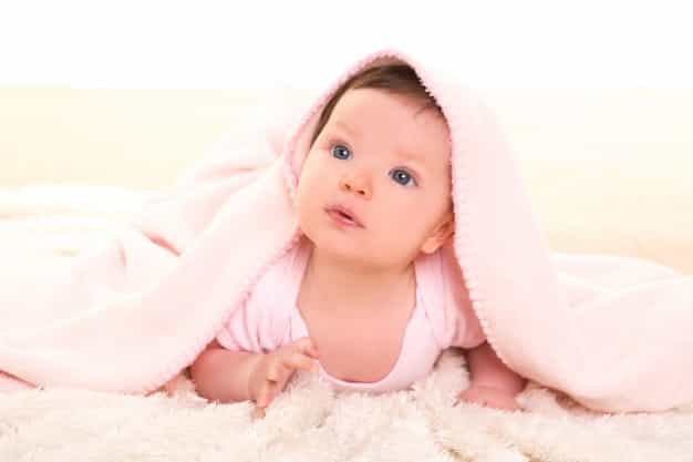 Moms, Ini Tahapan Perkembangan Sosial Bayi Anda