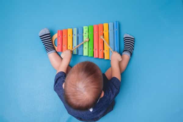 Musik dapat Menghipnotis Anak Menjadi Lebih Positif