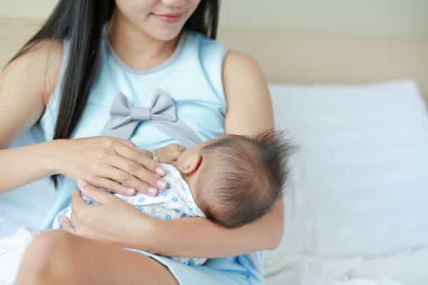 Tips Memilih Suplemen Penambah Produksi ASI