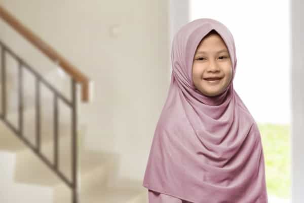 8 Tips Mengajak Balita Salat Id