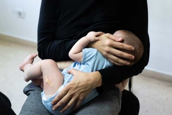 Penting! Pertolongan Pertama saat Bayi Kecelakaan