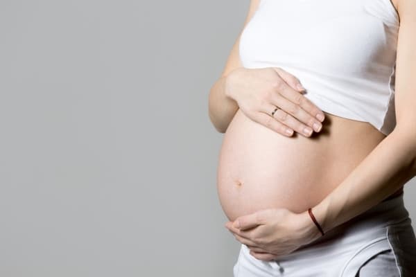 Mengenal Seluk-Beluk Surrogate Mother