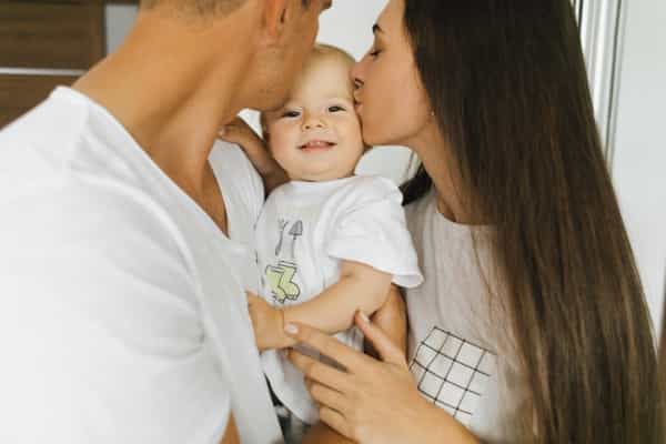 Lakukan Ini untuk Membangun Percaya Diri Bayi Anda!