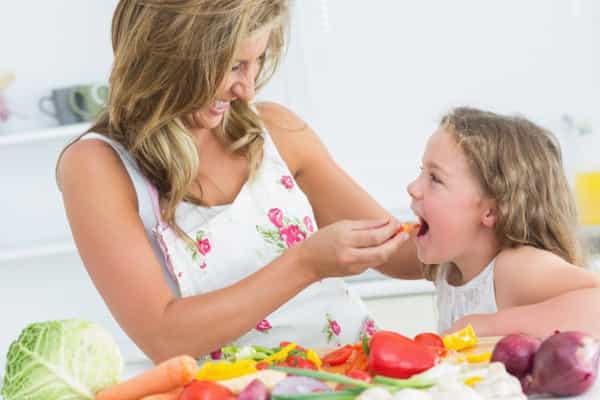 Moms, Berikan Makanan Ini agar Gigi Anak Selalu Sehat