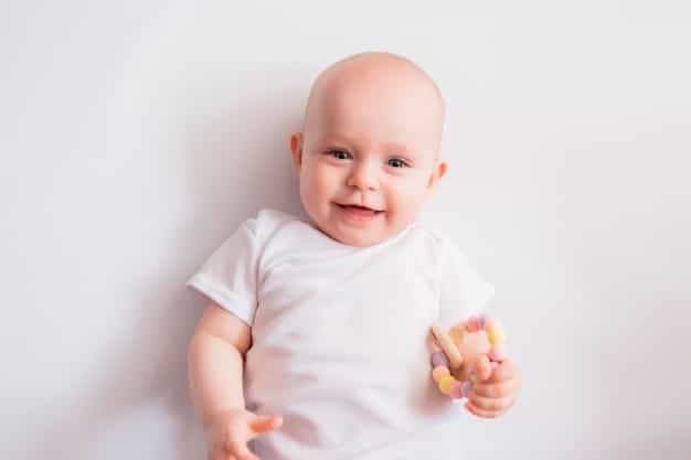 Bayi Sudah 9 Bulan, Namun Belum Tumbuh Gigi. Normalkah?