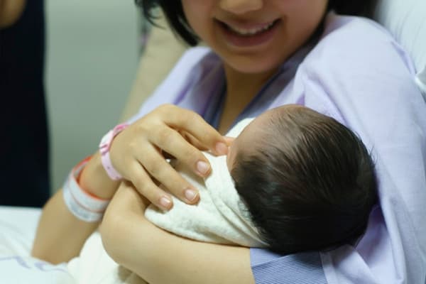 Penelitian: Bayi Paling Sering Lahir di Jam-Jam Ini