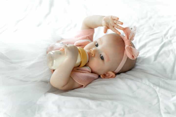 Apa Penyebab Bayi Mengalami Alergi Protein Hewani?