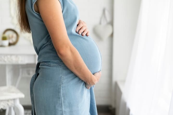 Saat Hamil Jadi Malas Mandi? Ini Penyebabnya, Moms