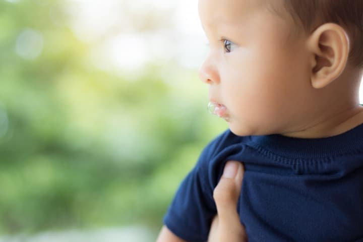 Bayi Suka Main Air Liur, Ternyata Ada Manfaatnya, Lho!