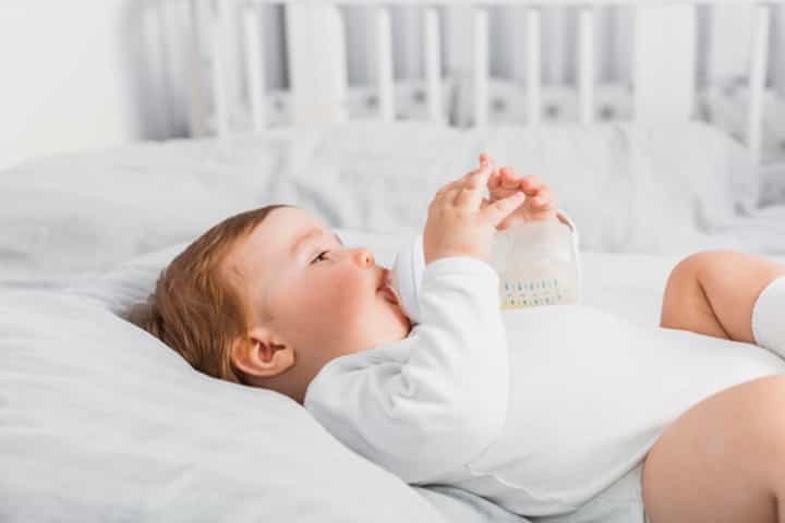 Bayi Sulit Buang Air Besar, Apa Penyebabnya?
