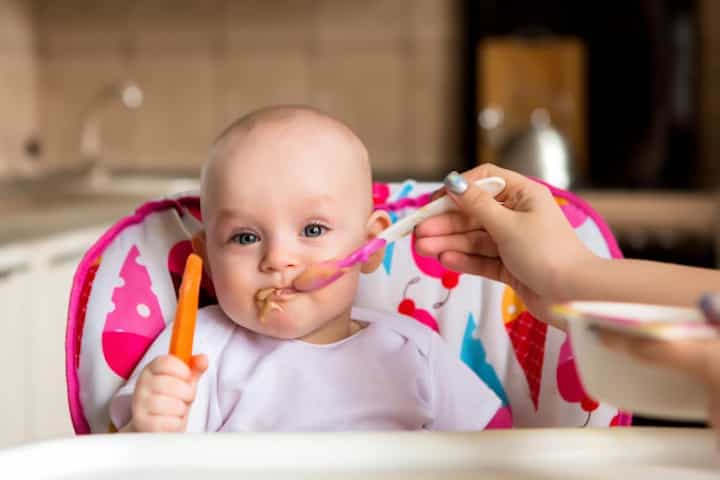 5 Tips Memilih Sendok Makan Bayi di Masa Awal MPASI