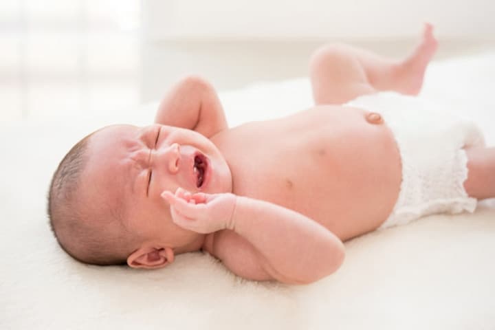 Kisah Bayi Melawan Virus Corona dengan ASI