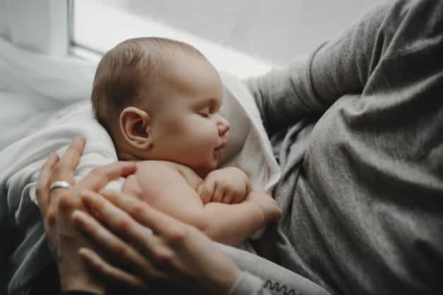 Kenapa Bayi Tertidur saat Menyusu?