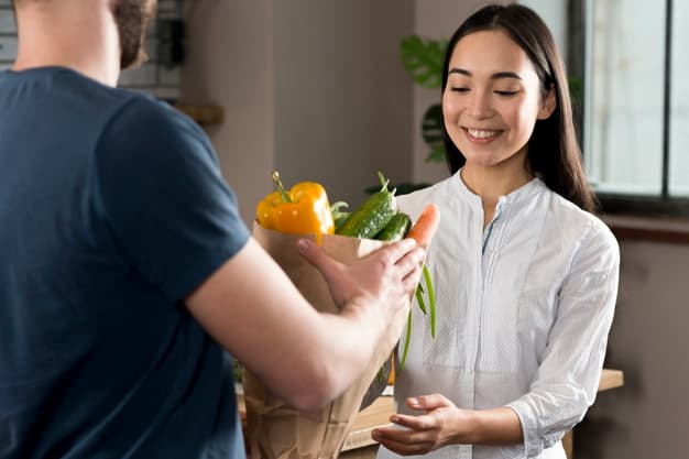 Tips Aman Pesan Makanan Online di Masa Pandemi