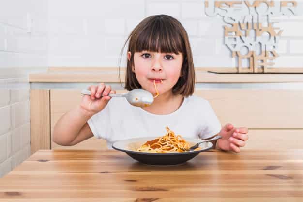 Ini Penyebab Anak Terus Merasa Lapar Padahal Sudah Makan
