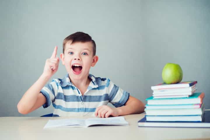 Tips agar Anak Semangat Kerjakan PR saat School from Home