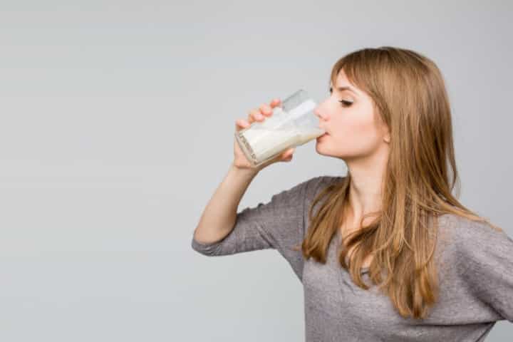Minum Susu Sebelum Tidur, Ini Manfaatnya buat Kesehatan