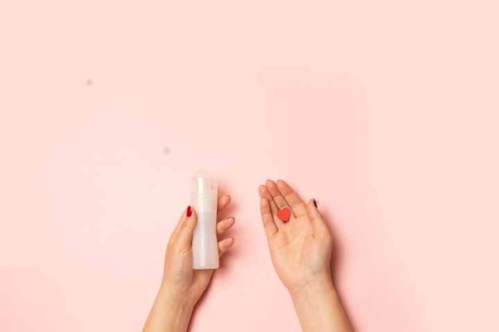 Wajib Tahu! Ini Efek Samping Penggunaan Pelumas Vagina