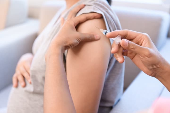 Ini Alasan Mengapa Ibu Hamil Perlu Vaksin Tetanus