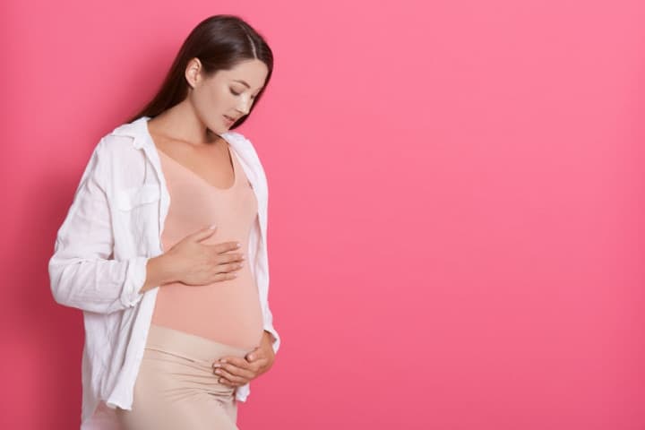 Jangan Panik! Ini Penyebab Gatal di Payudara Ibu Hamil
