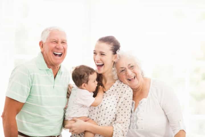 Berpisah dengan Orang Tua, Waspadai Empty Nest Syndrome!