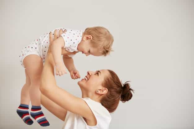 Super Bahagia Usai Melahirkan, Waspada Postpartum Euphoria
