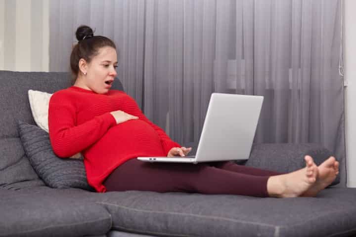 Bisa Bikin Stres! Ini Efek Negatif Nonton Drakor saat Hamil