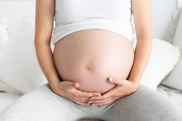 5 Kebiasaan yang Bisa Picu Hernia pada Ibu Hamil