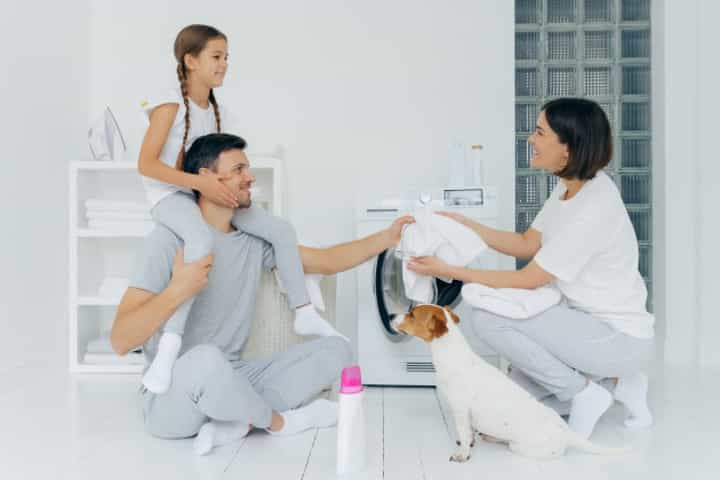 Tips Berbagi Tugas di Rumah dengan Pasangan Anda