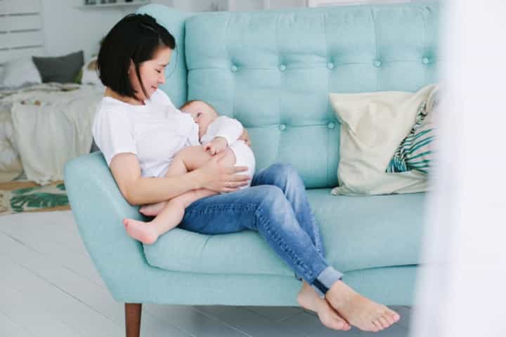 Tips Tetap Aman Menyusui saat Mengalami Milk Blister