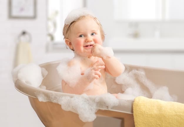 Hindari Mandi Busa untuk Bayi Anda, Ini Bahayanya!