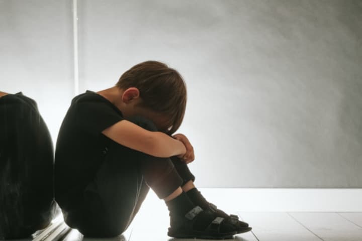 Anak Juga Bisa Mengalami Depresi, Ini Gejalanya, Moms