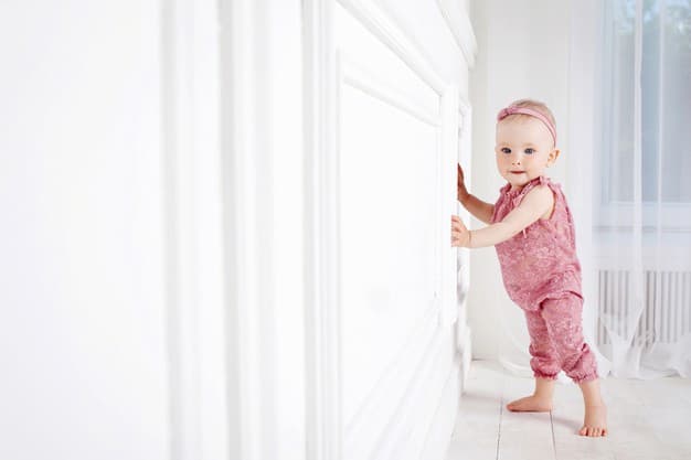 Ini 6 Tanda Bayi Anda Akan Segera Bisa Berjalan, Moms