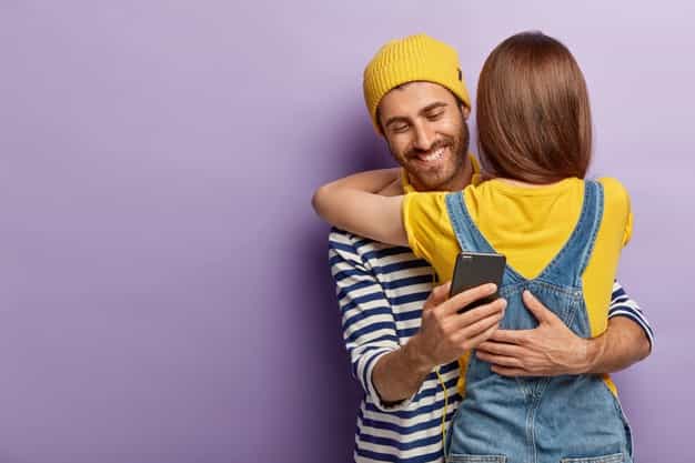 Kenali Tanda dan Dampak Micro-Cheating, Selingkuh Kekinian