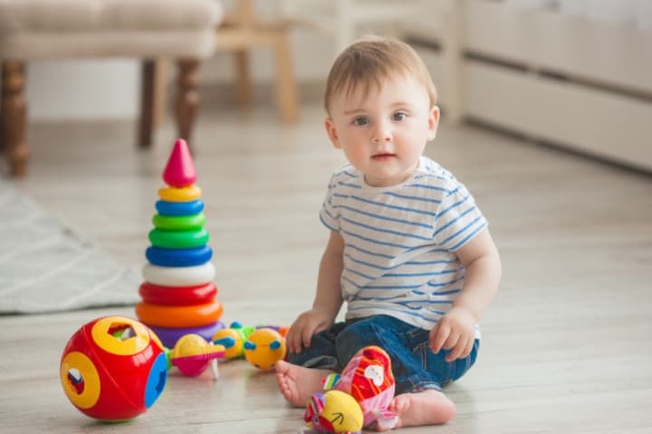 Begini Cara Membuat Bayi Anda Tumbuh Menjadi Anak Cerdas