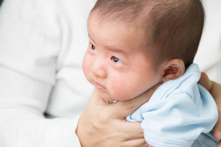 Bayi Sering Gumoh Usai Menyusu, Ini Penyebab dan Cara Atasinya