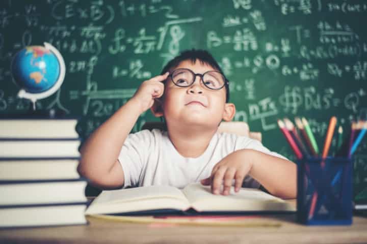 Tips Menghadapi Anak yang Punya Sifat Perfeksionis