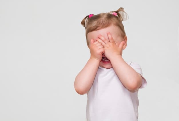 5 Penyebab Bayi Sering Memukul Kepalanya Sendiri